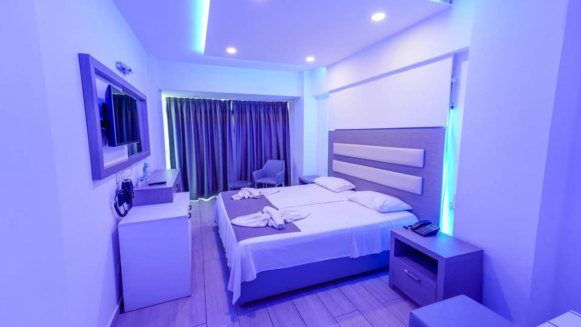 Captain Pier Hotel Protaras
