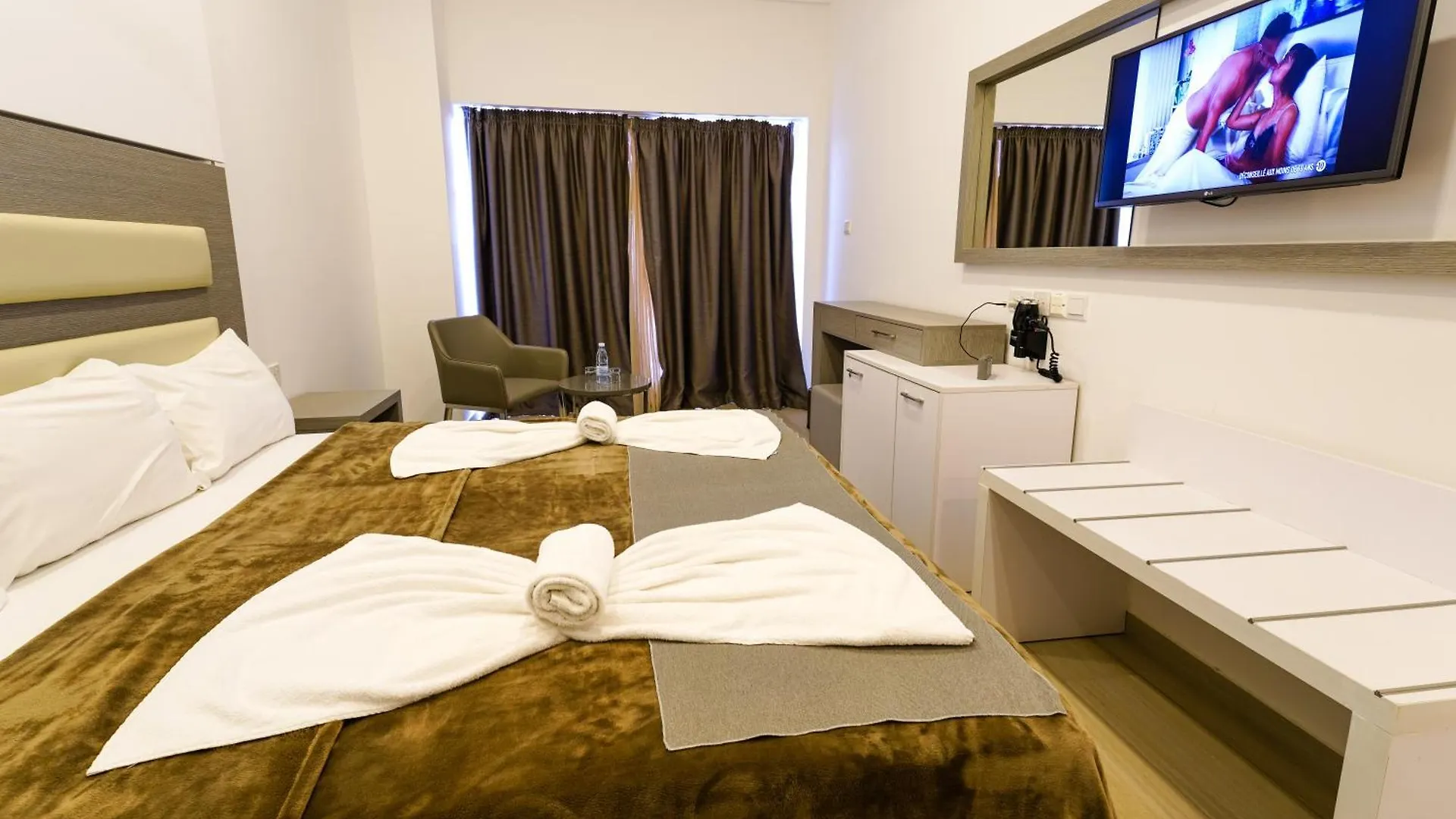 Captain Pier Hotel Protaras