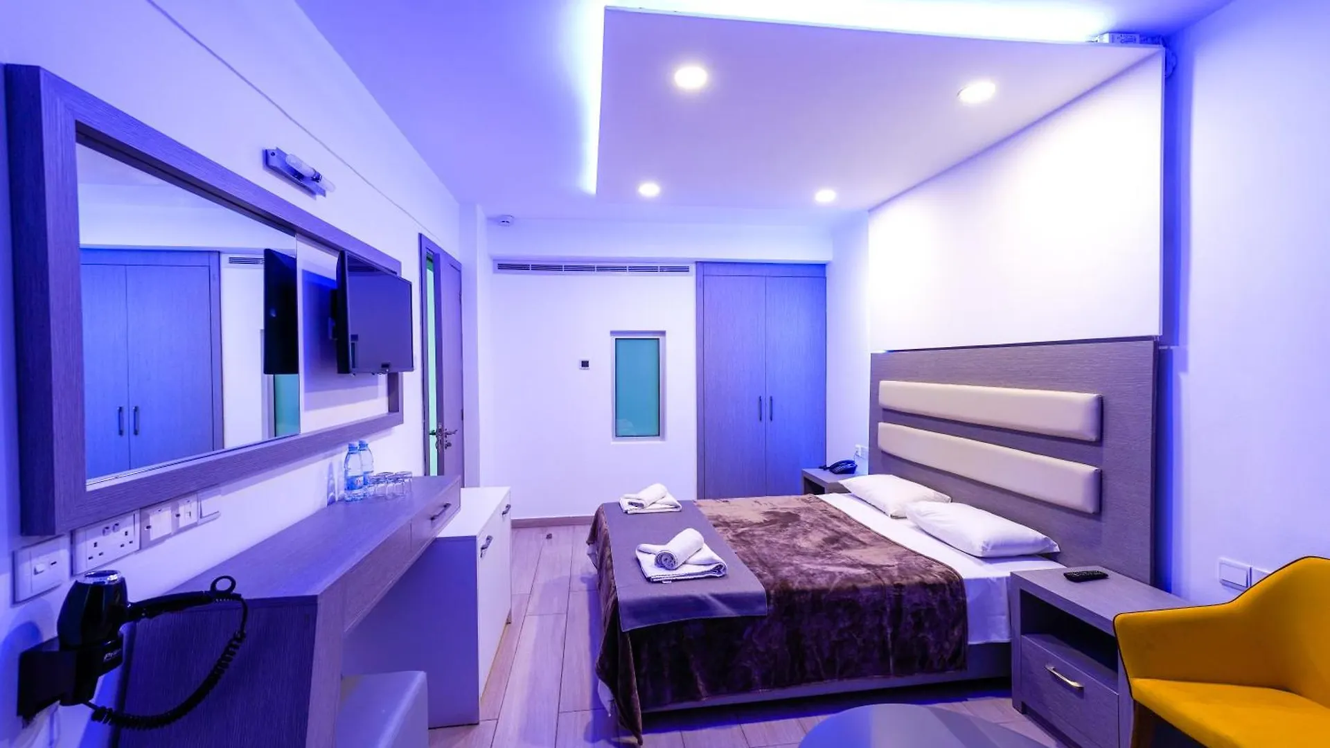 Captain Pier Hotel Protaras