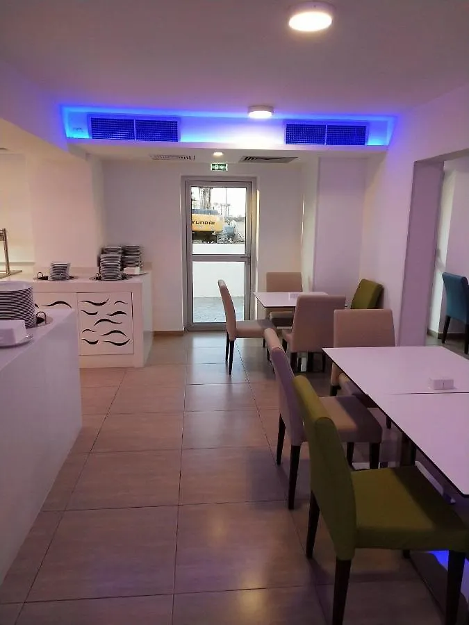 ***  Captain Pier Hotel Protaras Kıbrıs